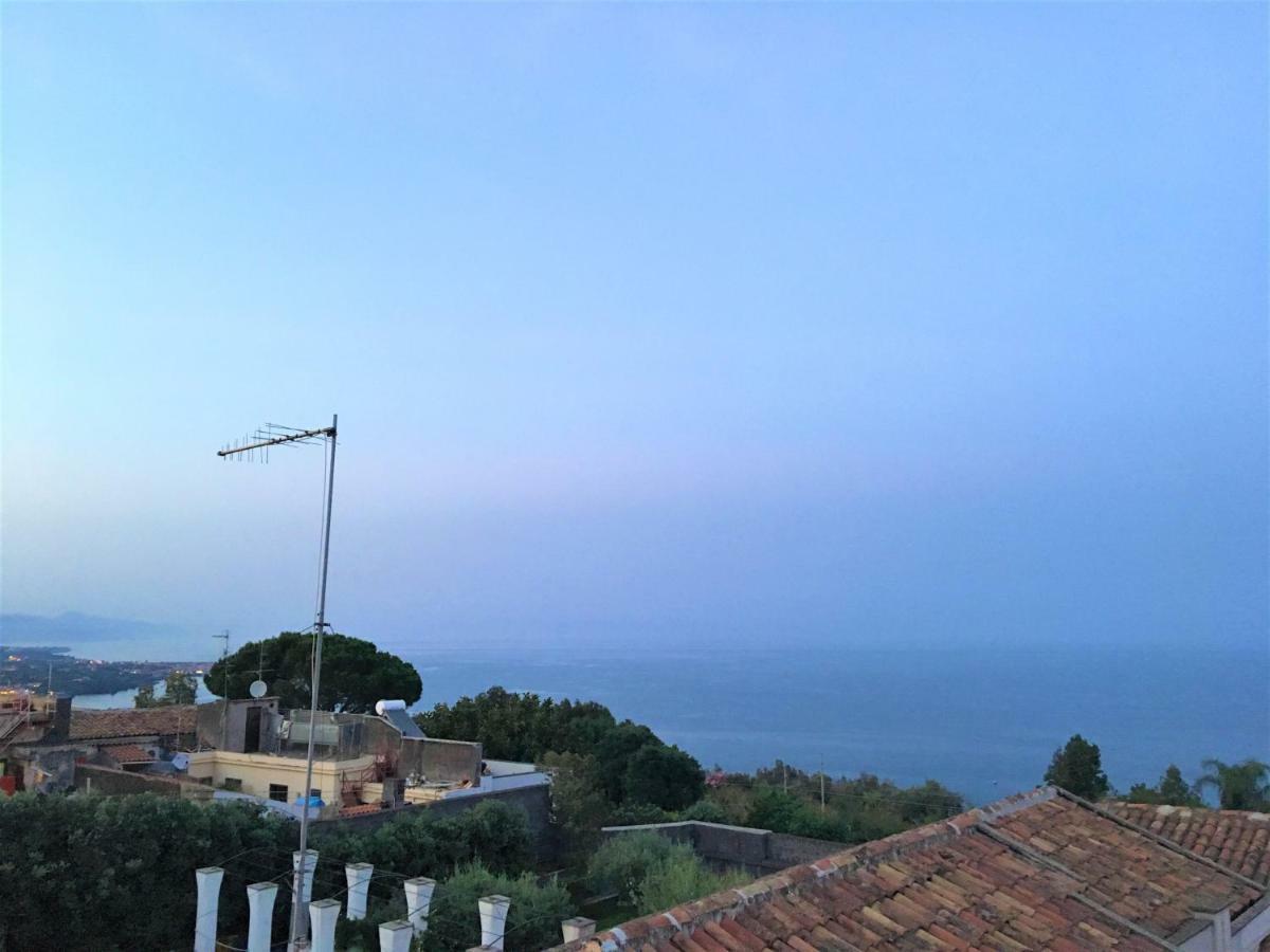 Villa With Rooftop Garden & Sea View Acireale Exterior foto