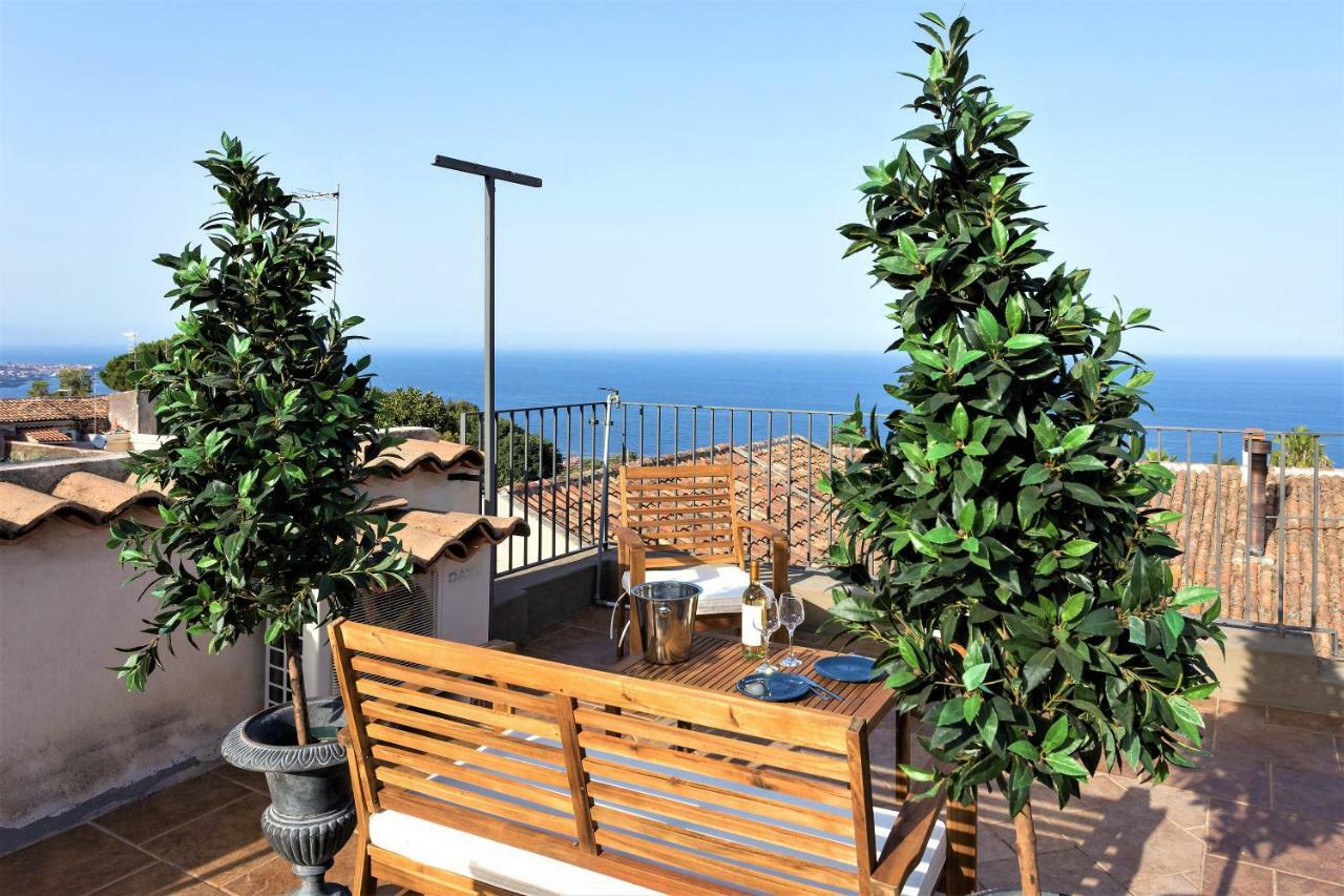 Villa With Rooftop Garden & Sea View Acireale Exterior foto